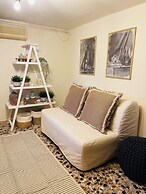 Airport Cottage House