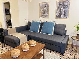 Airport Cottage House