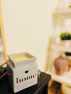 Airport Cottage House