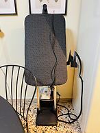 Airport Cottage House