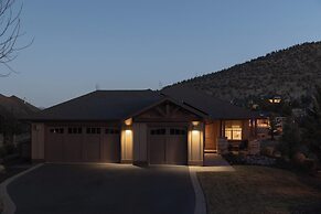 Elevated Escape Eagle Crest