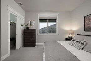 Elevated Escape Eagle Crest