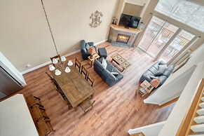 Oasis on the Green of Eagle Crest