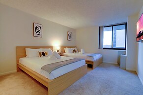 Close to Airport in Crystal City