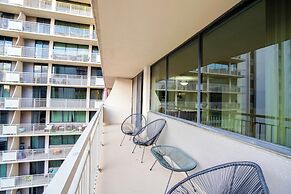 Close to Airport in Crystal City