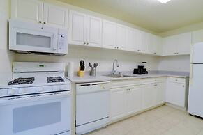 Close to Airport in Crystal City