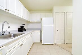 Close to Airport in Crystal City