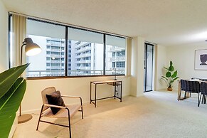 Close to Airport in Crystal City