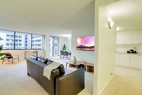 Close to Airport in Crystal City