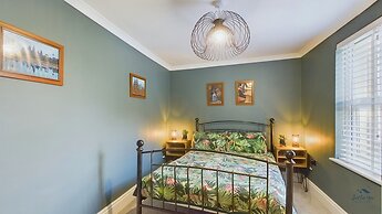 Simeon Sands Coastal Escape