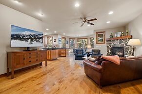 Skyliner Summit Chalet