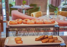 J's Signature Hotels