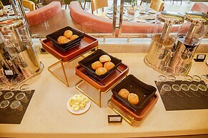 J's Signature Hotels
