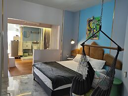 Ampang Hilir Lakeview Suite