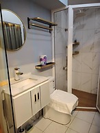 Ampang Hilir Lakeview Suite