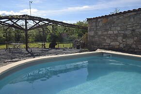 Amazing Apartment in Lanas With Large Garden