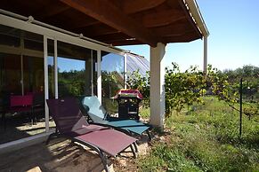Amazing Apartment in Lanas With Large Garden
