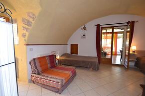 Amazing Apartment in Lanas With Large Garden