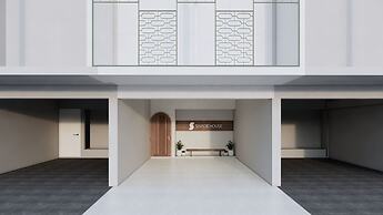 Shade House Bangkok Oldtown