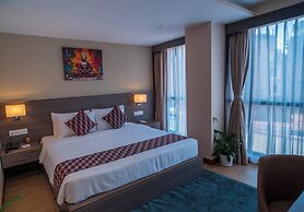 Siddhartha Hotel Damauli