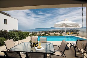 Latchi Holiday Villa Ev21