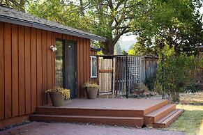 Smith Rock Base Camp Sleeps 6!