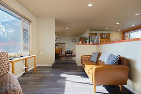 Smith Rock Base Camp Sleeps 6!