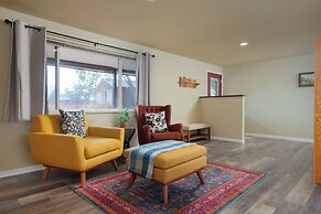 Smith Rock Base Camp Sleeps 6!