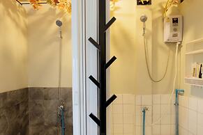 Nomad Plus Life Hostel Pattaya