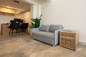 Nomad Plus Life Hostel Pattaya