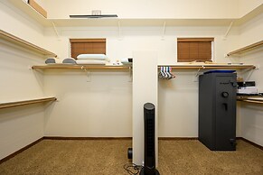 Desert Oasis 3 Bedroom Home