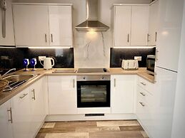 The Horncliffe Hot Tub House