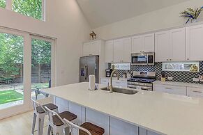 Pet Friendly Quiet Neighborhood Near S. Lamar