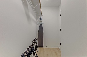 Pet Friendly Quiet Neighborhood Near S. Lamar