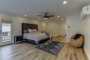 Triple L! Waterfront w/ Private Boat Dock!