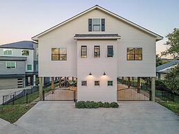 Immaculate Waterfront Home for 16 w/ Private Dock!