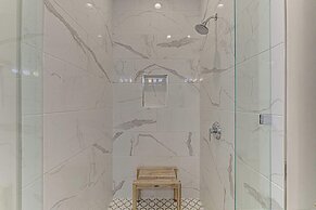 Immaculate Waterfront Home for 16 w/ Private Dock!