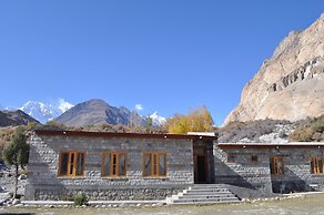 Sarai Silk Route Hotel Passu Hunza