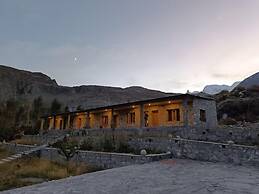 Sarai Silk Route Hotel Passu Hunza