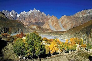 Sarai Silk Route Hotel Passu Hunza