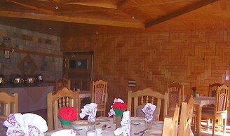 Sarai Silk Route Hotel Passu Hunza