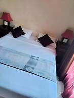 Villa Layang Bulan for men