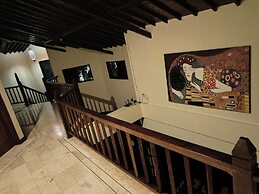 Villa Layang Bulan for men