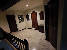 Villa Layang Bulan for men