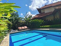 Villa Layang Bulan for men