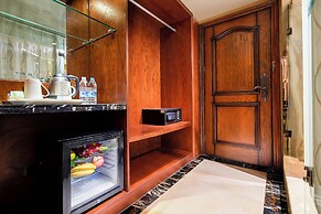 mingrenshouzuojiudian-wenjiangdaxuecheng