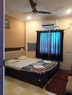 Goroomgo Bliss guest house Varanasi