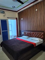 Goroomgo Bliss guest house Varanasi