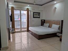 Goroomgo singh residency Gurugram