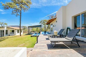 Agave House Pool and BBQ